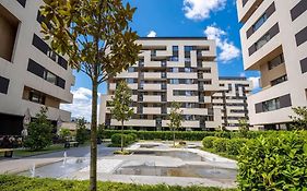 Labyrinth Apartment - Free Parking Space Included