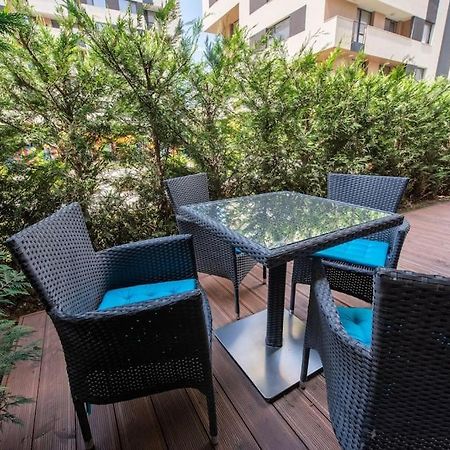Labyrinth Apartment - Free Parking Space Included Варна Екстер'єр фото