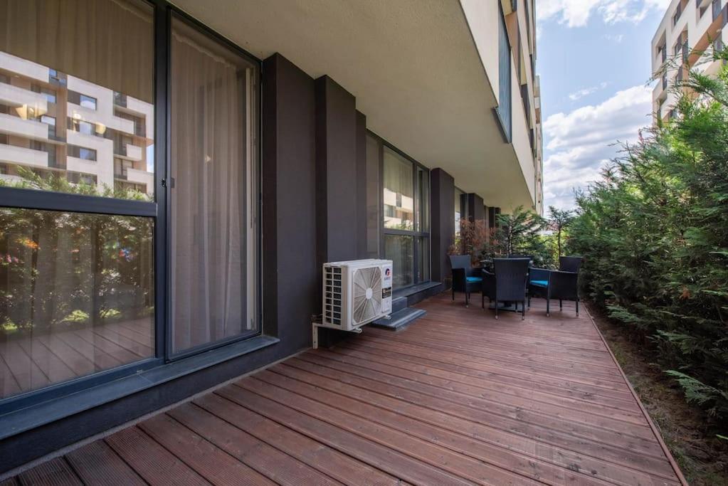 Labyrinth Apartment - Free Parking Space Included Варна Екстер'єр фото