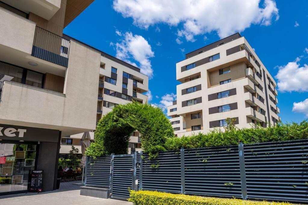 Labyrinth Apartment - Free Parking Space Included Варна Екстер'єр фото